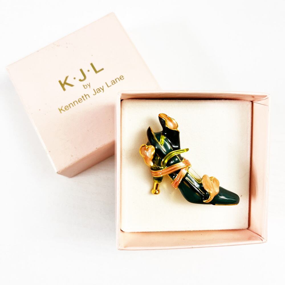 KJL Kenneth Jay Lane Enamel Calla Lily Shoe Brooch NEW